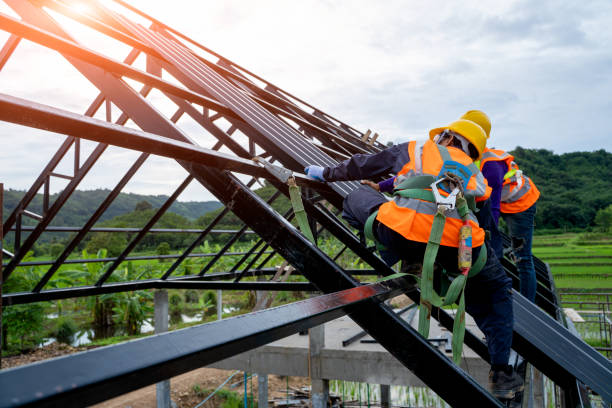 Best Residential Roofing Contractor  in Bloomingburg, OH